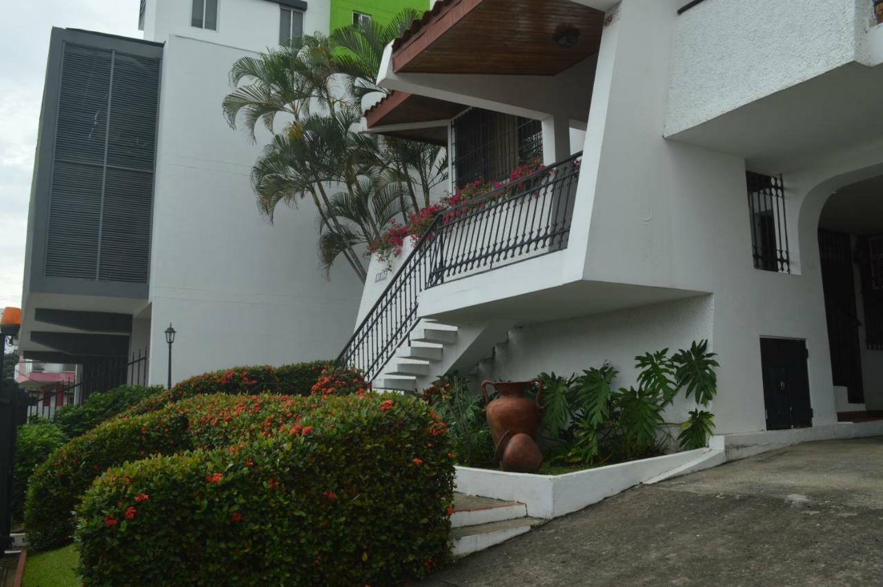 Totumas Lodge Panama City Exteriör bild
